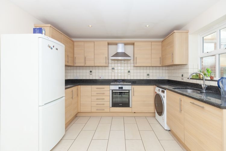 Property photo 3 of 8 183782