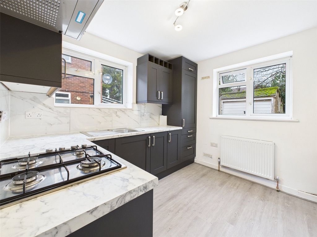 Property photo 3 of 11 Picture 3