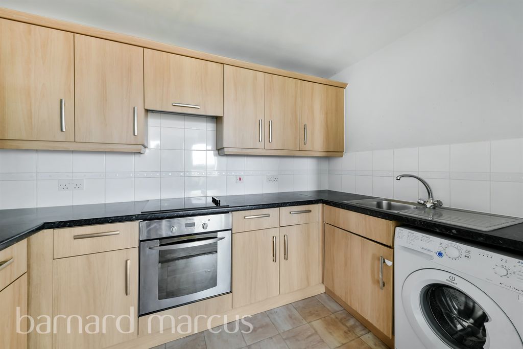 Property photo 2 of 9