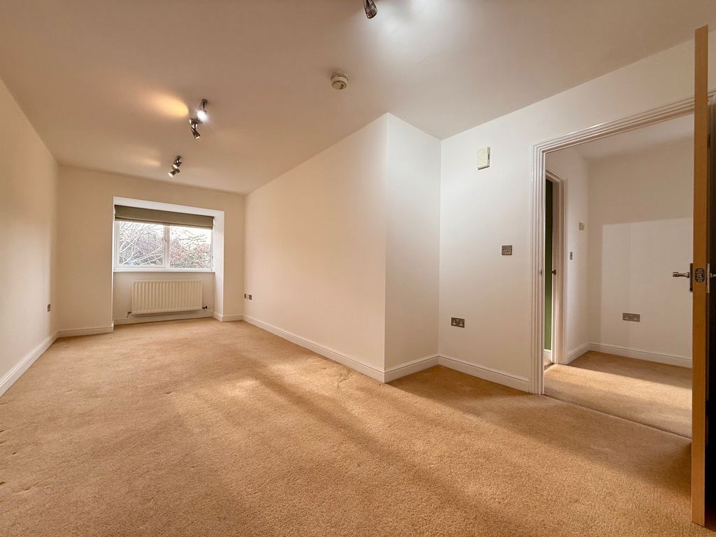 Property photo 2 of 6 Living Room