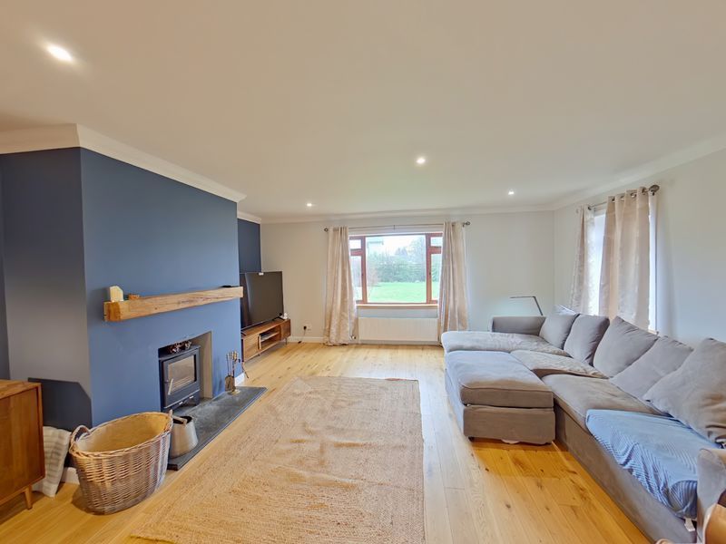 Property photo 3 of 16 Photo 17