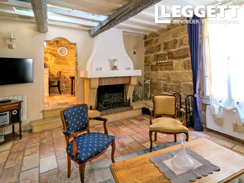 Property photo 1 of 10