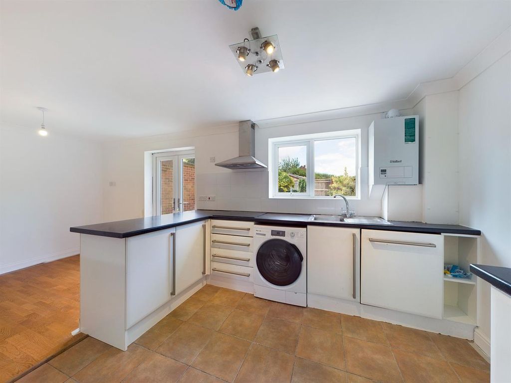 Property photo 3 of 17