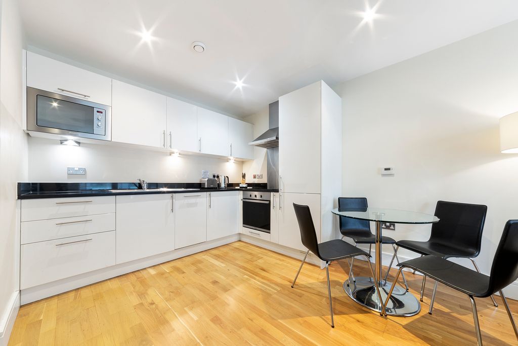 Property photo 3 of 9 Photo 3