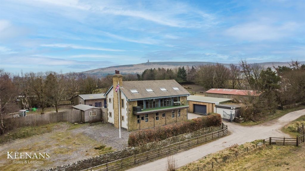 Property photo 1 of 65 13.Jpg