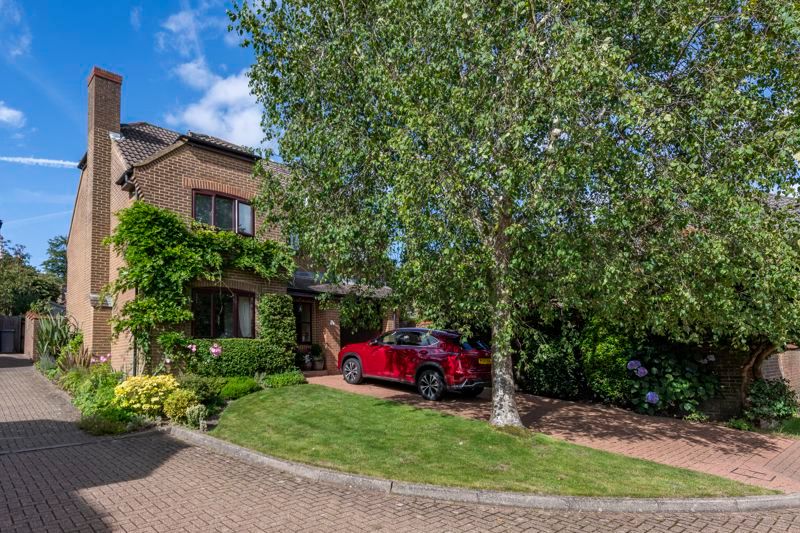 Property photo 1 of 21 Photo 23