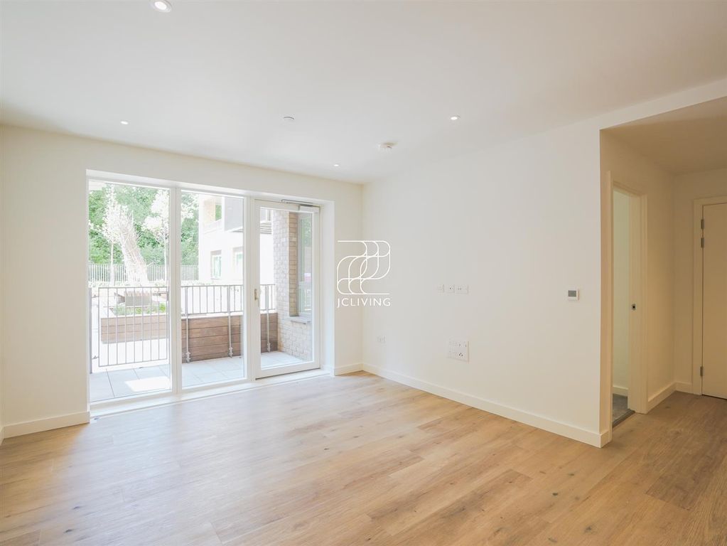 Property photo 2 of 11 Cn334-07.Jpg