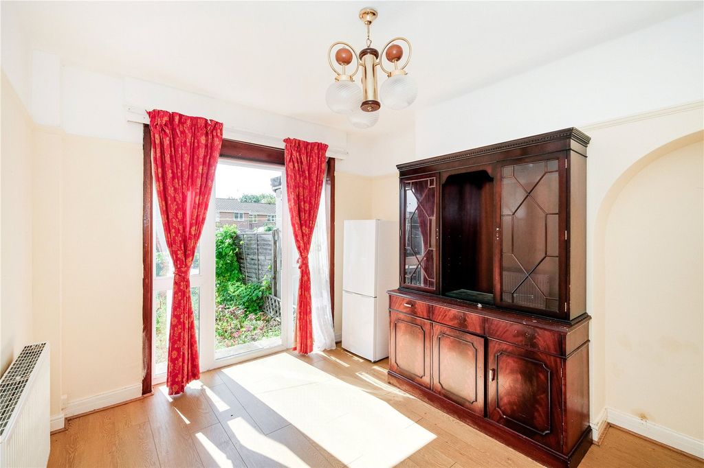 Property photo 3 of 13 Dining Room