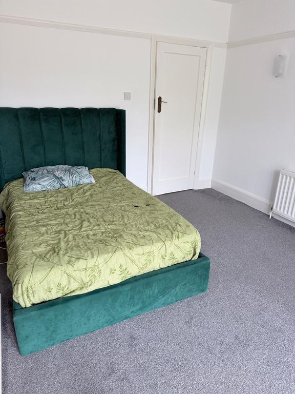Property photo 1 of 4