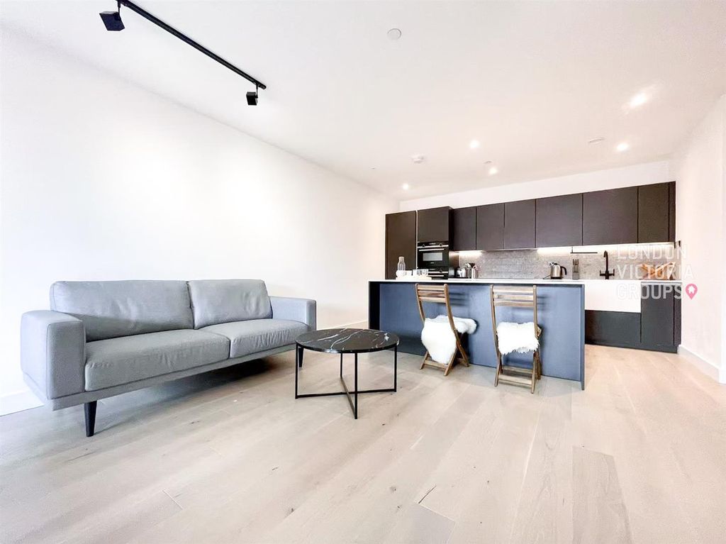 Property photo 1 of 11 1-1340.Jpg