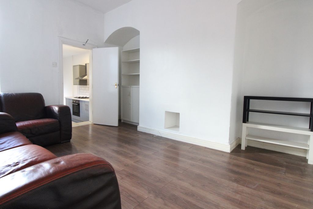 Property photo 2 of 5 B.Lo