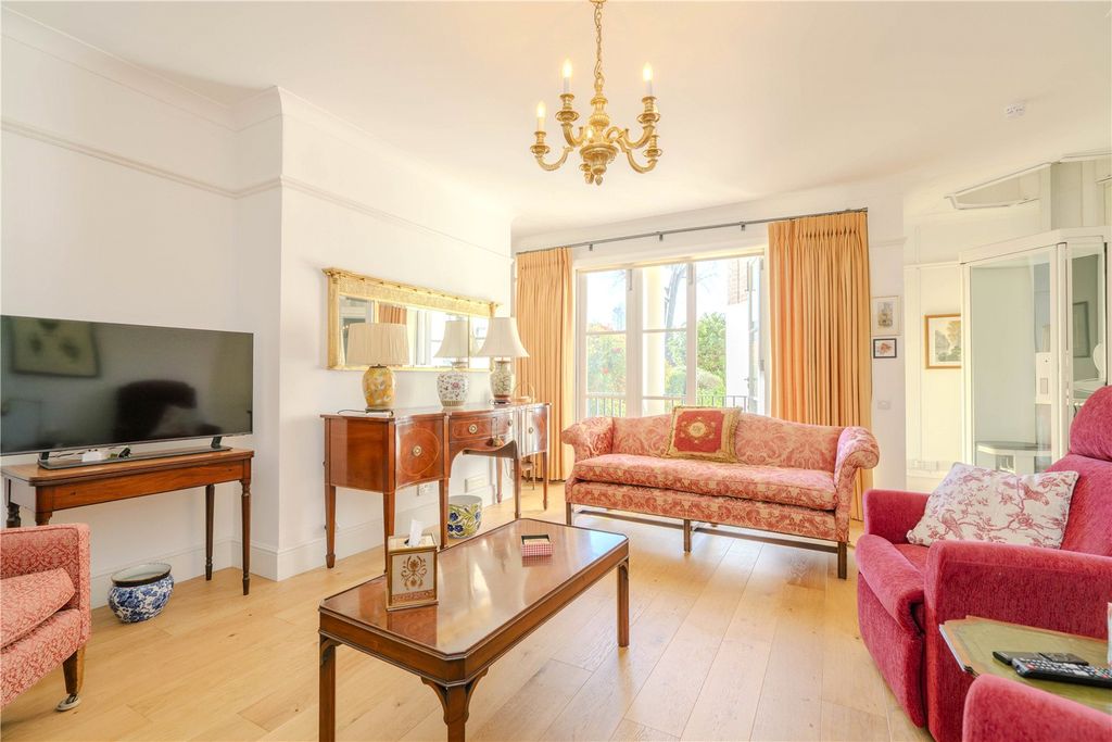 Property photo 3 of 17 Picture No. 10