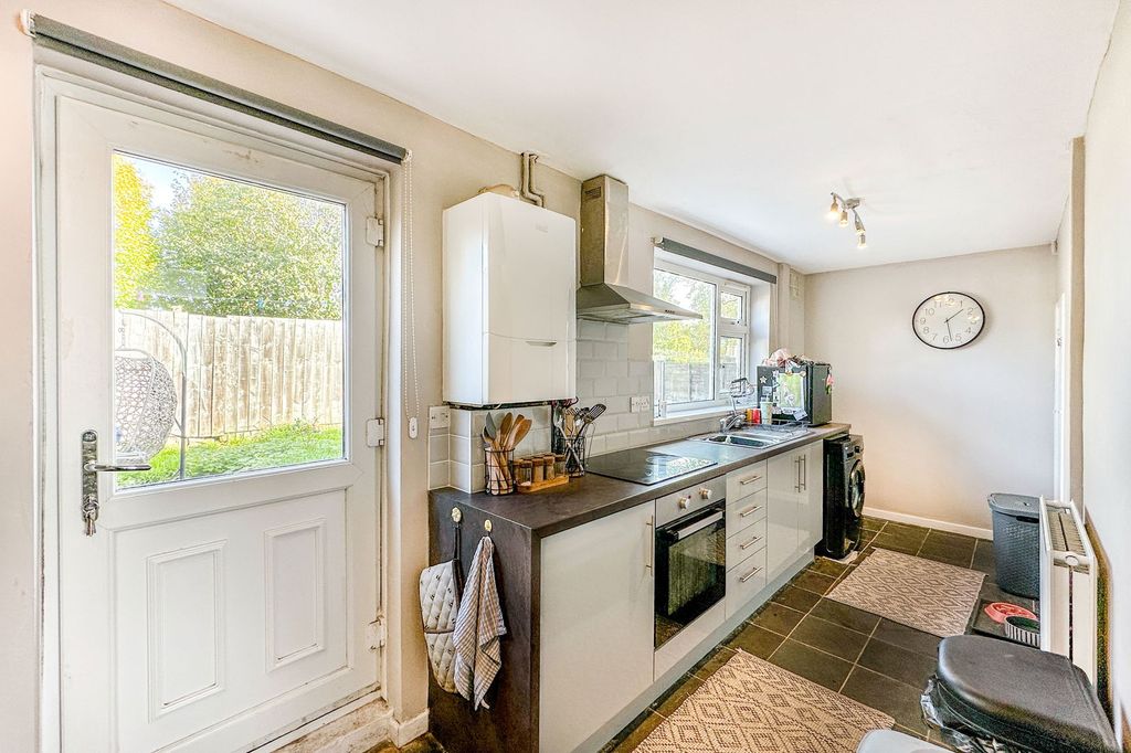 Property photo 2 of 14