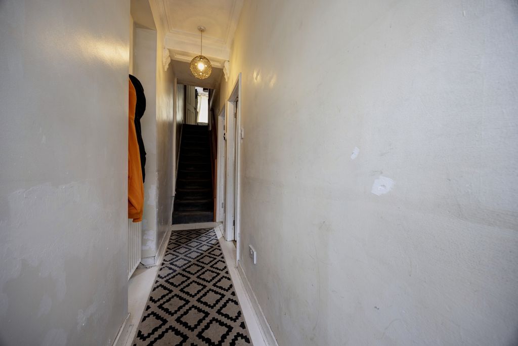 Property photo 2 of 13 Image 2