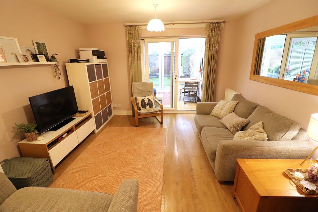 Property photo 2 of 18 Picture No. 17