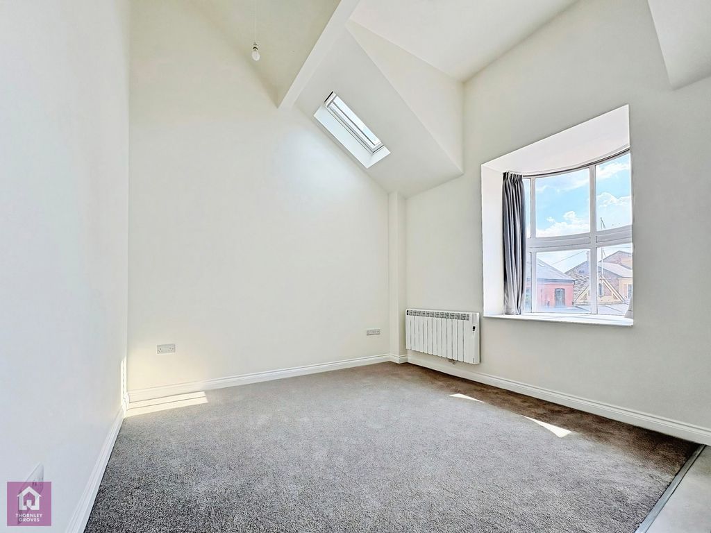 Property photo 2 of 11 Pbox-Img.Jpeg