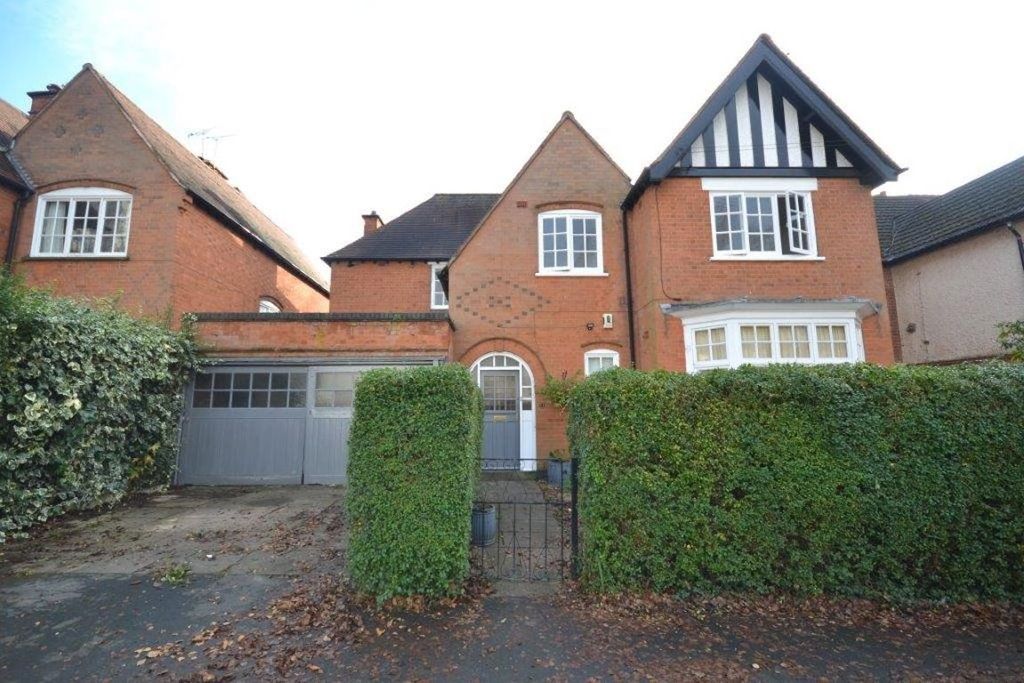Property photo 2 of 9
