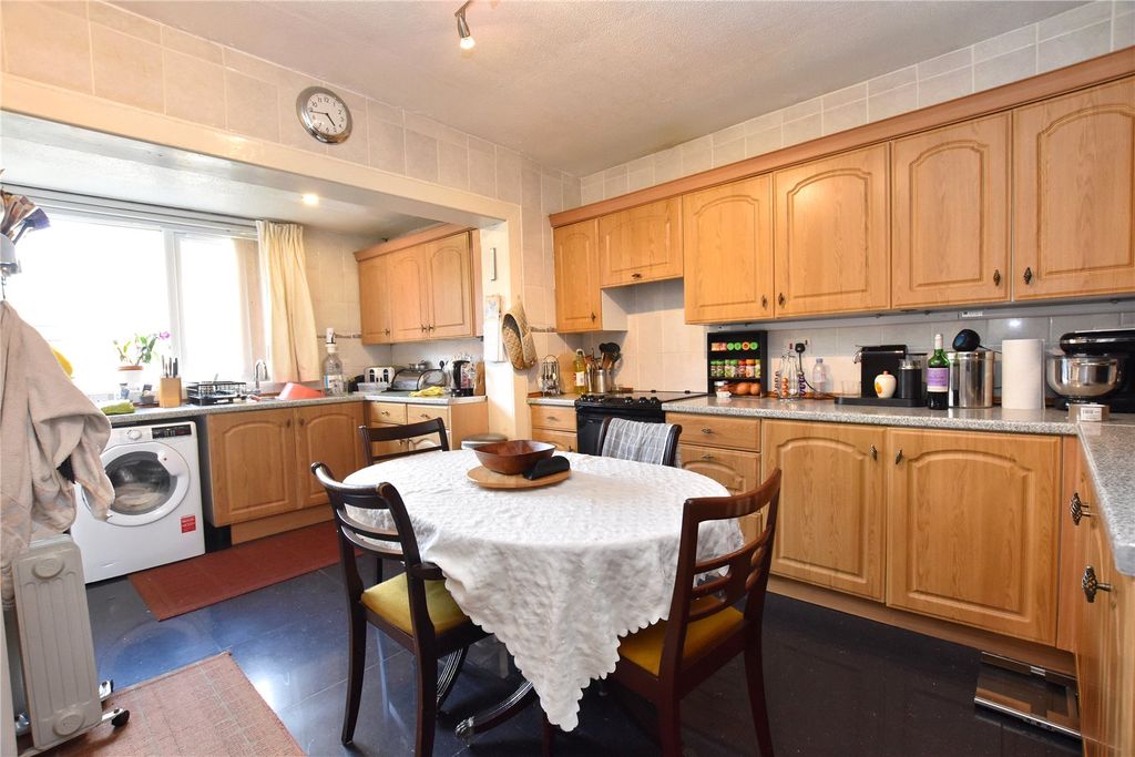 Property photo 2 of 17 Picture No. 22