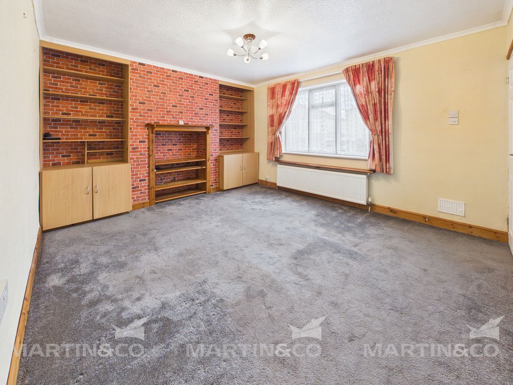Property photo 3 of 13 Cam02406G0-Pr0652-Still001