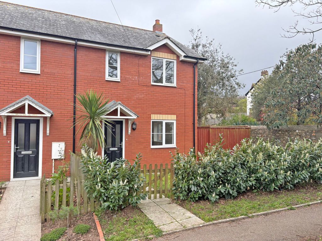 Property photo 1 of 7 Photo 6