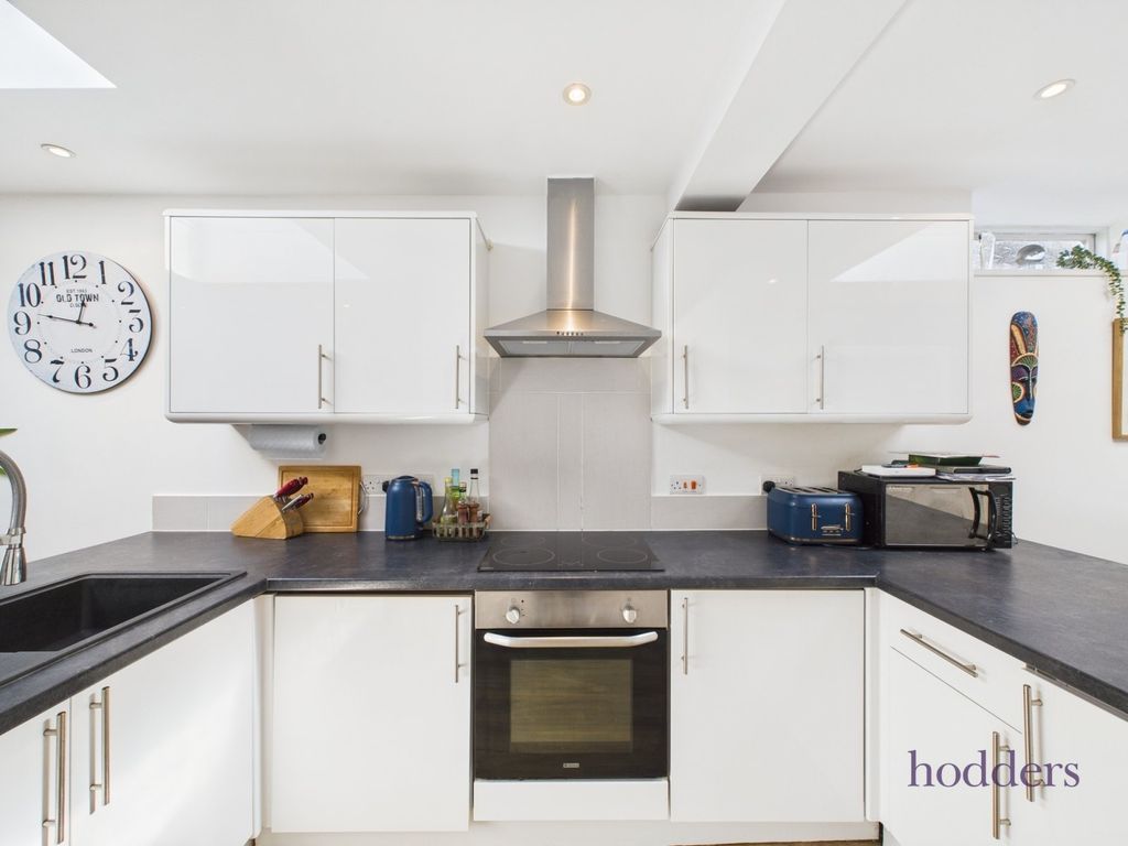 Additional image 15 of 1 bed maisonette to rentChapel Grove, Addlestone, Surrey KT15