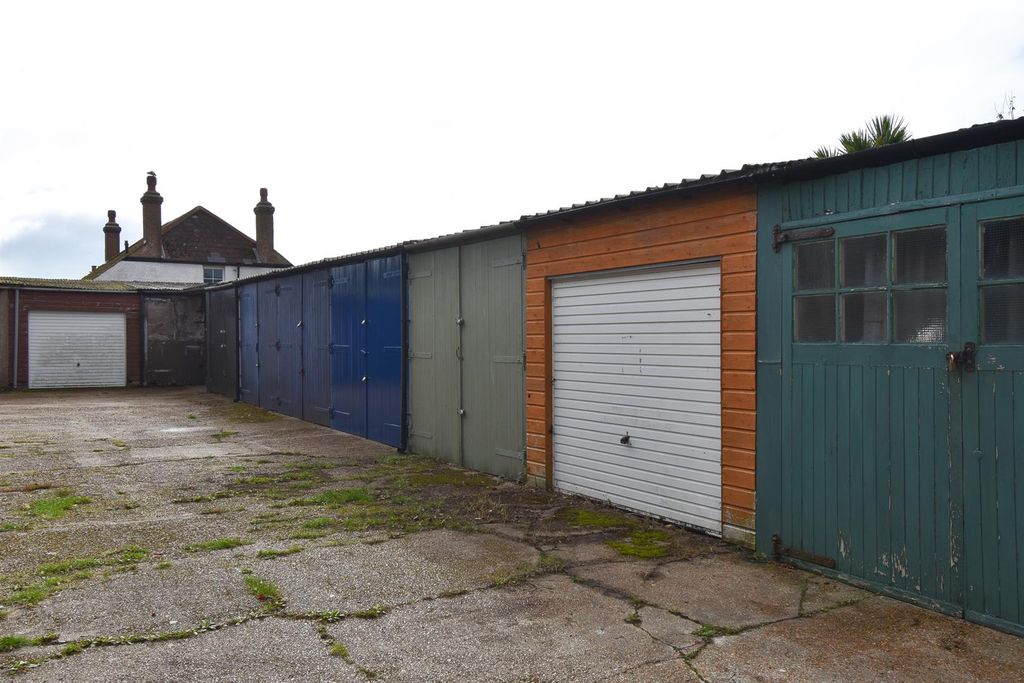 Property photo 2 of 3 Garage