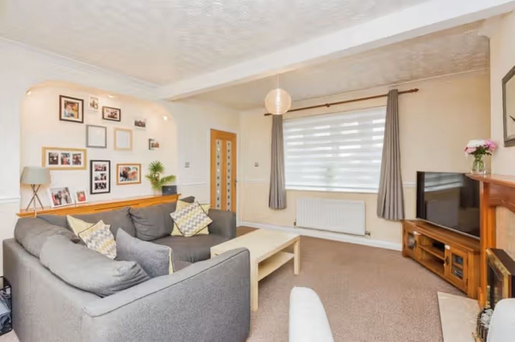 Property photo 3 of 15