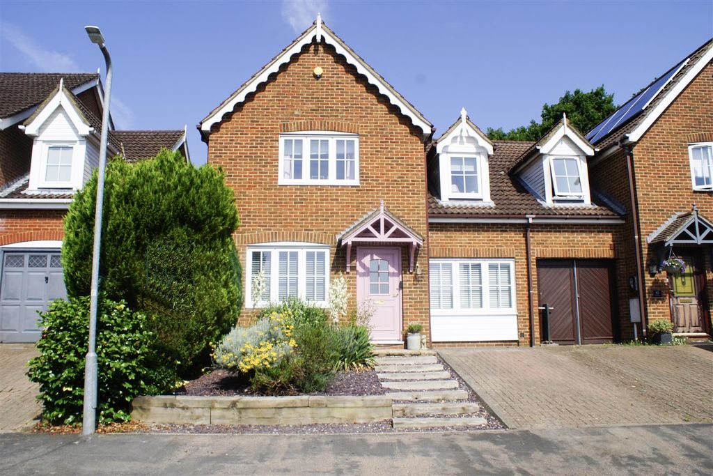 Property photo 1 of 31