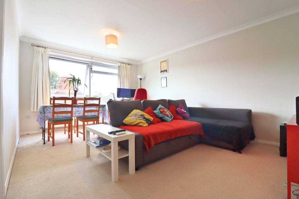 Property photo 2 of 7