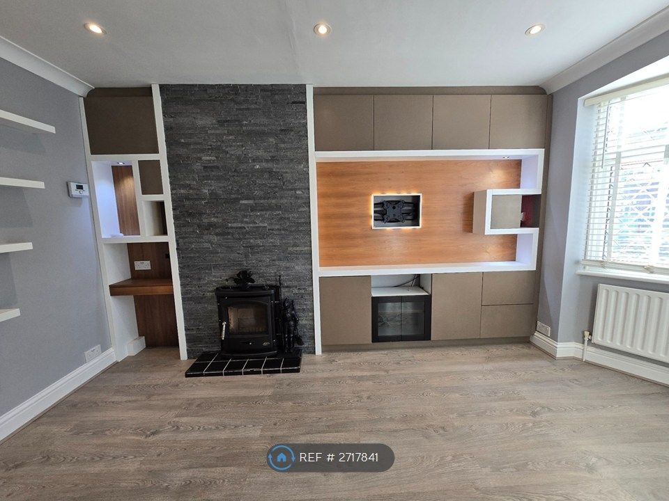 Property photo 1 of 29