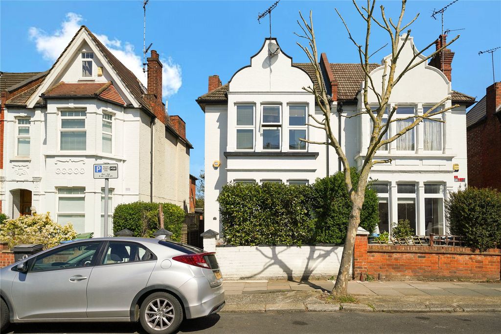 Property photo 3 of 21 Picture No. 05
