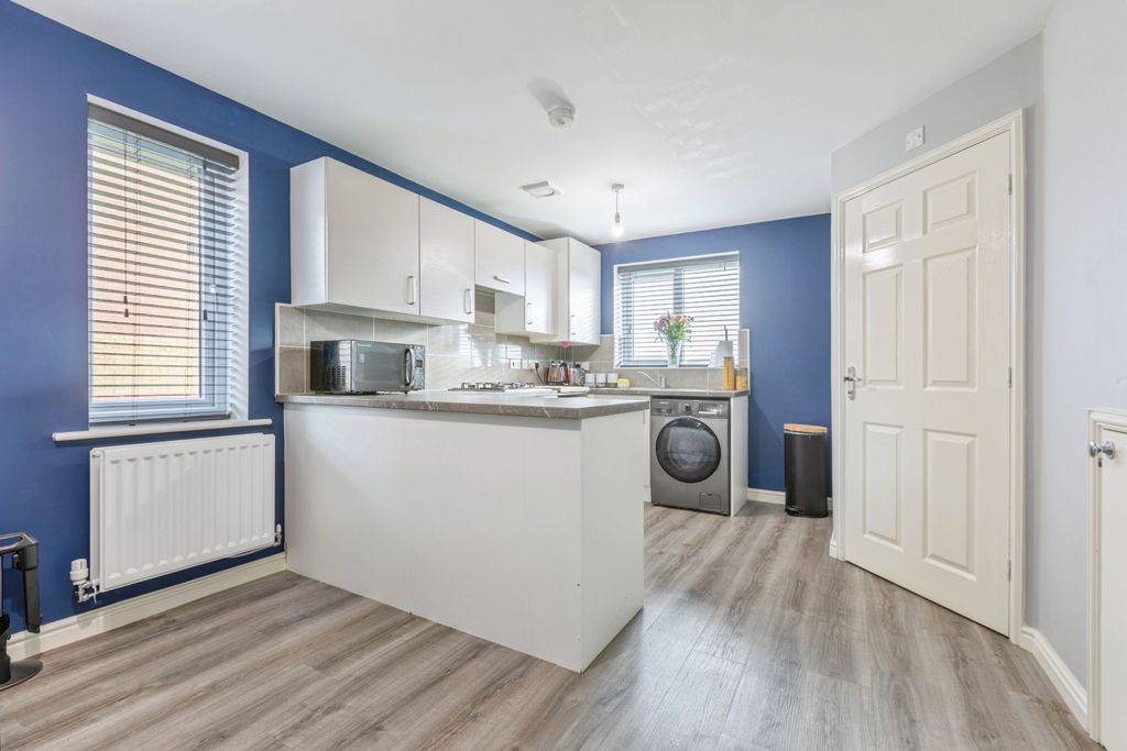 Property photo 2 of 11 _G6A1053-Hdr