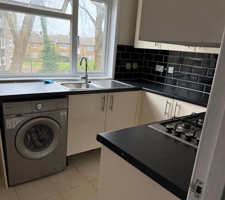 Property photo 2 of 6 Images