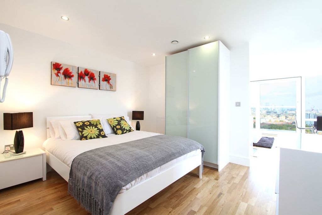 Property photo 3 of 6