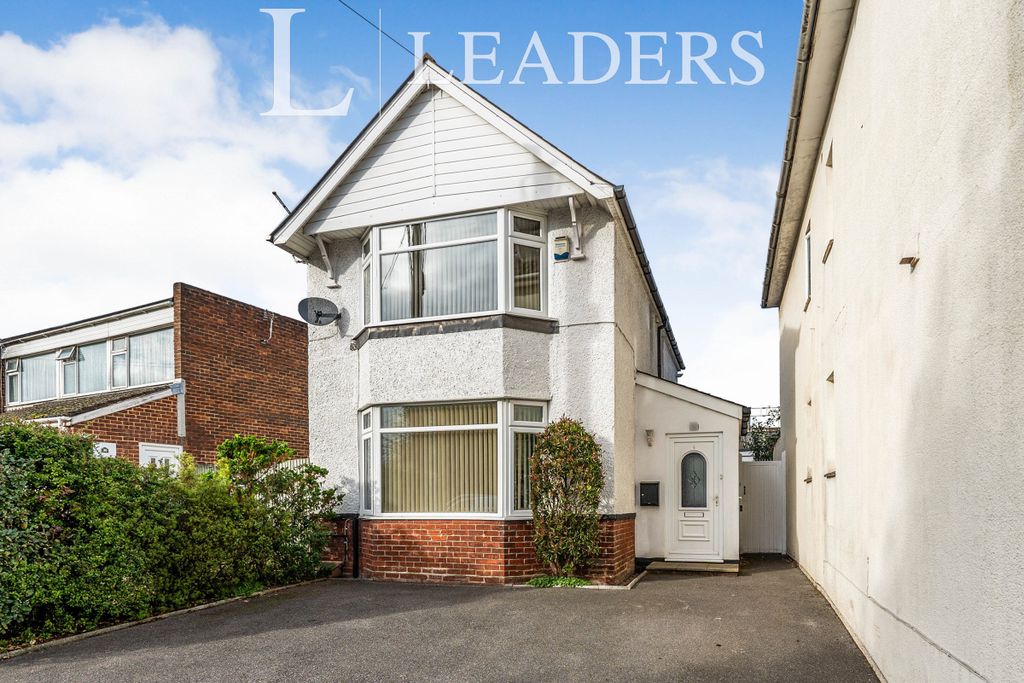 Property photo 1 of 12 External