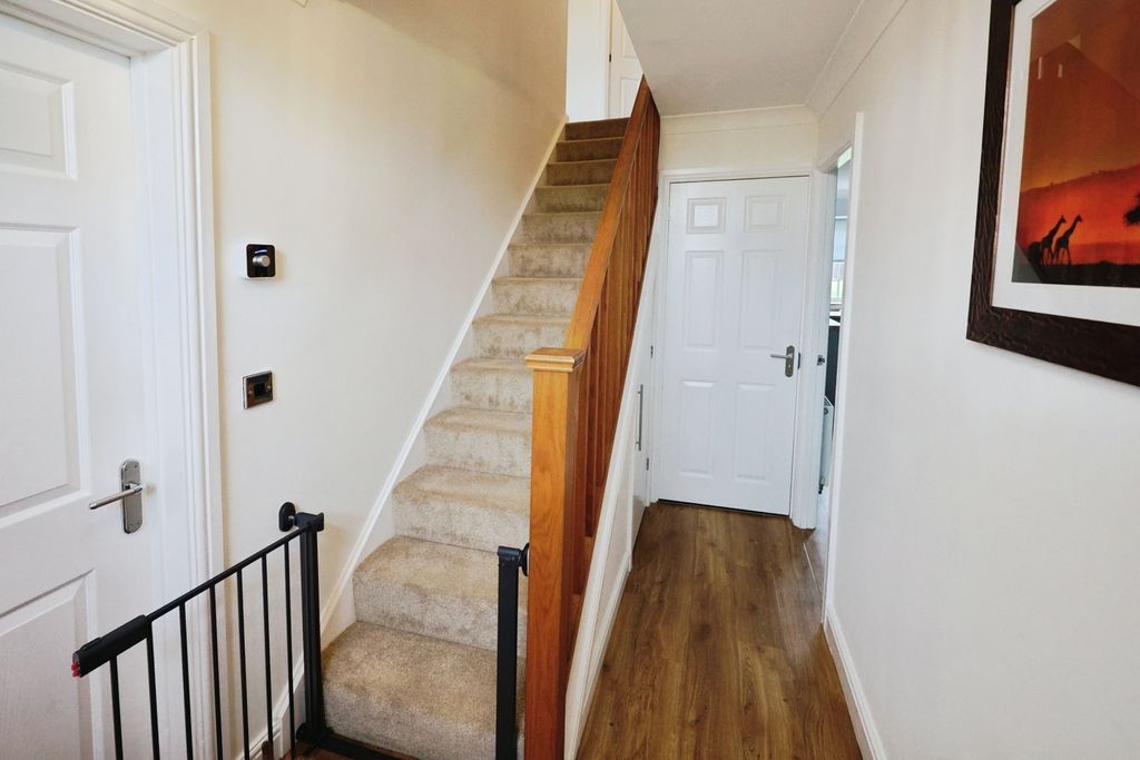 Property photo 2 of 22 Pbox-Img.Jpg