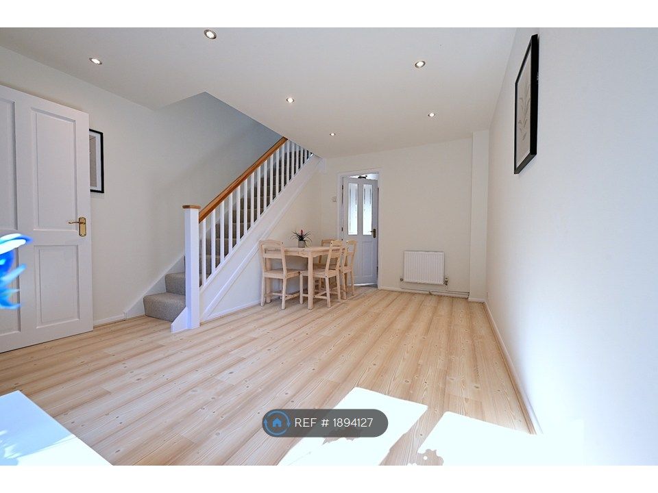 Property photo 2 of 18 Living Room