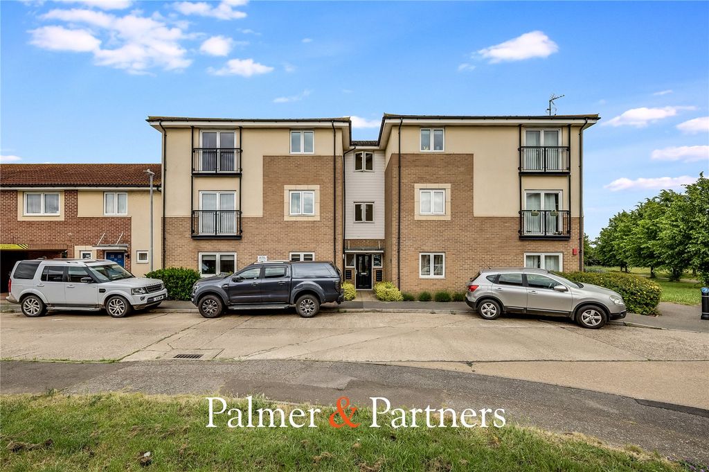Property photo 3 of 18 Picture No. 07
