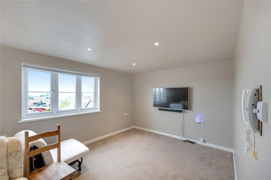 Property photo 2 of 13 Picture No. 03