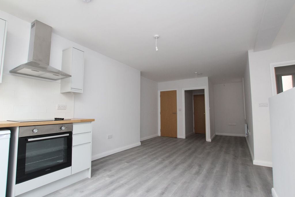 Property photo 1 of 4