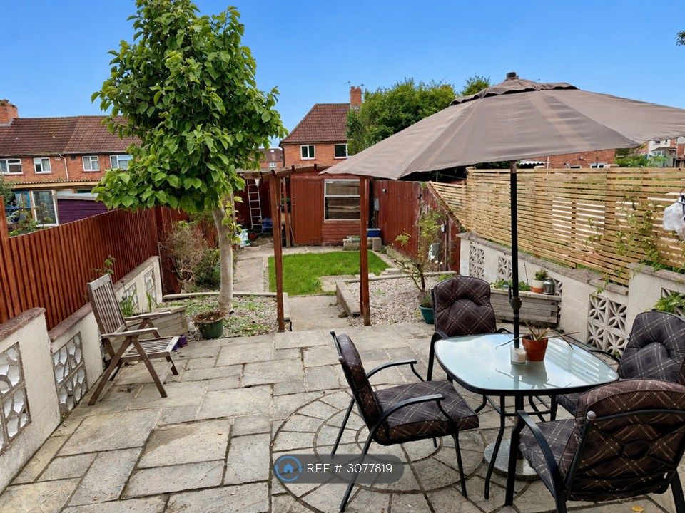 Property photo 2 of 16 Garden