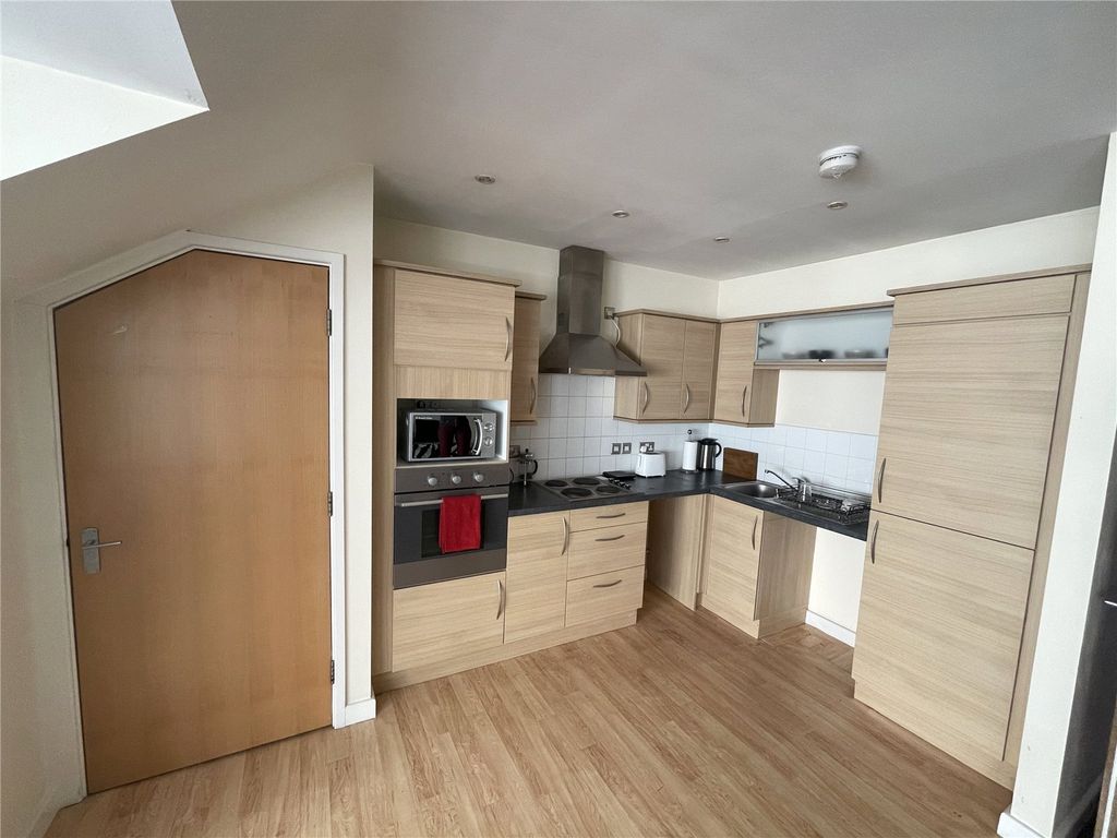 Property photo 3 of 11 Picture No. 10