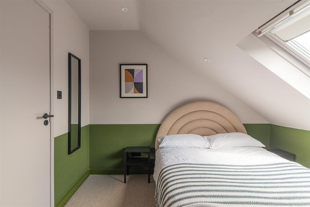 Property photo 2 of 17 Lxt-Qxr290Ytvtys9Qv0Lw.Jpg