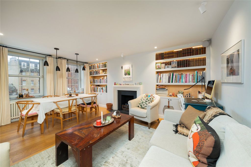 Property photo 1 of 18 Reception