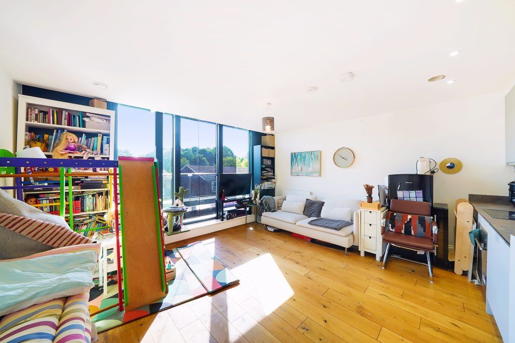 Property photo 2 of 8