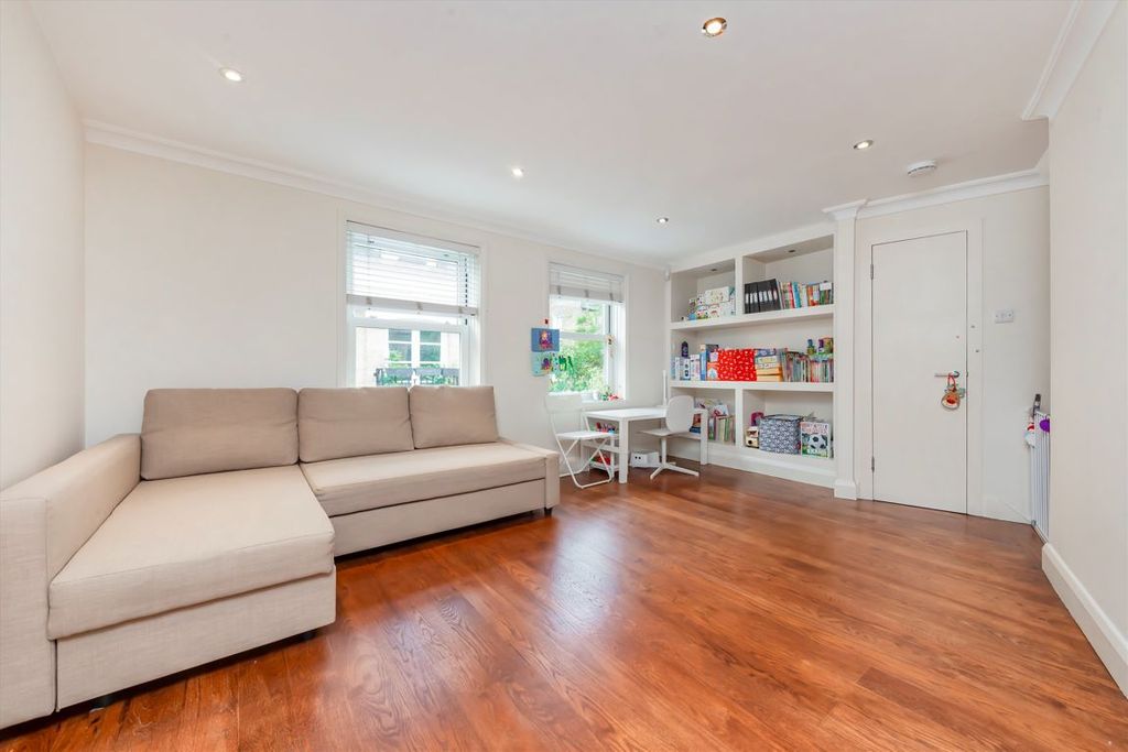 Property photo 2 of 9