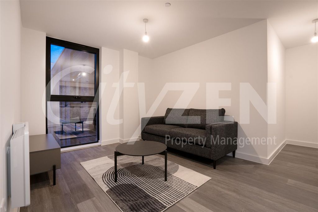 Property photo 2 of 11 Reception