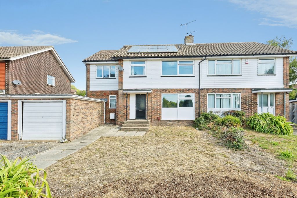 Property photo 1 of 26