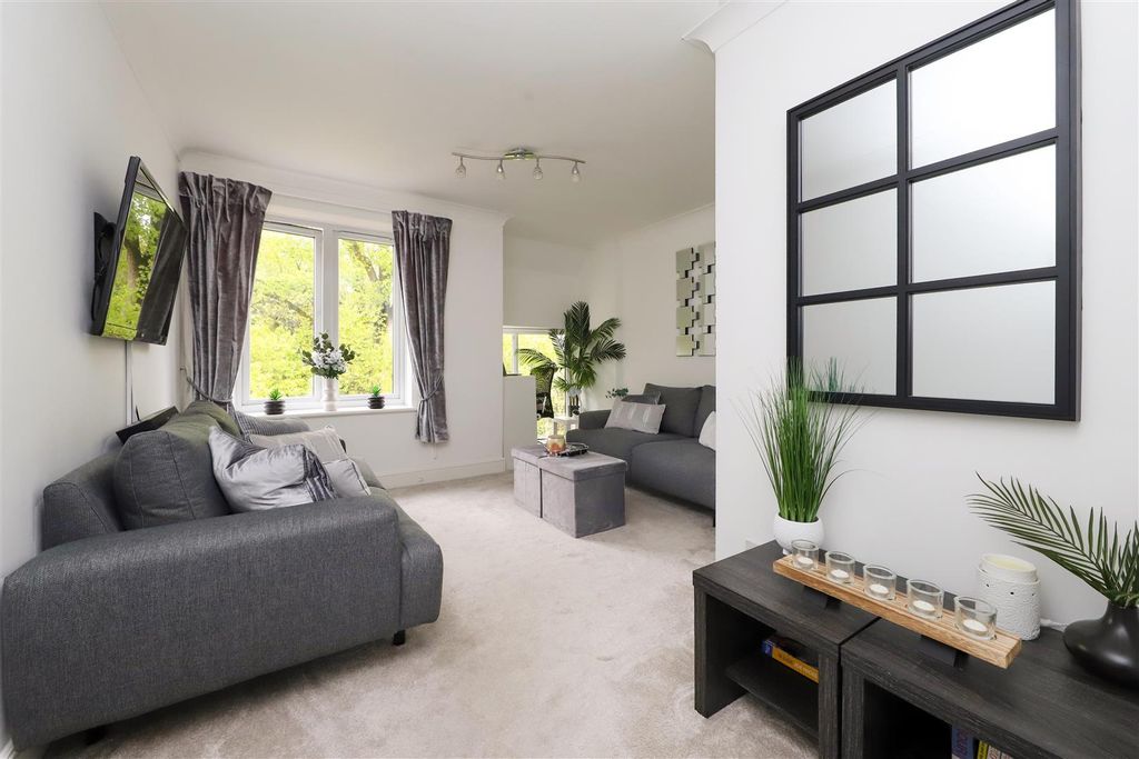 Property photo 2 of 10 2