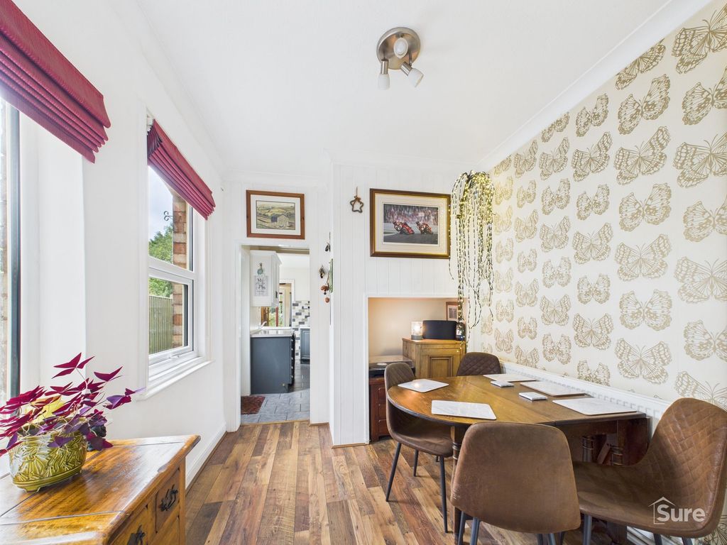 Property photo 3 of 25 Dining Room